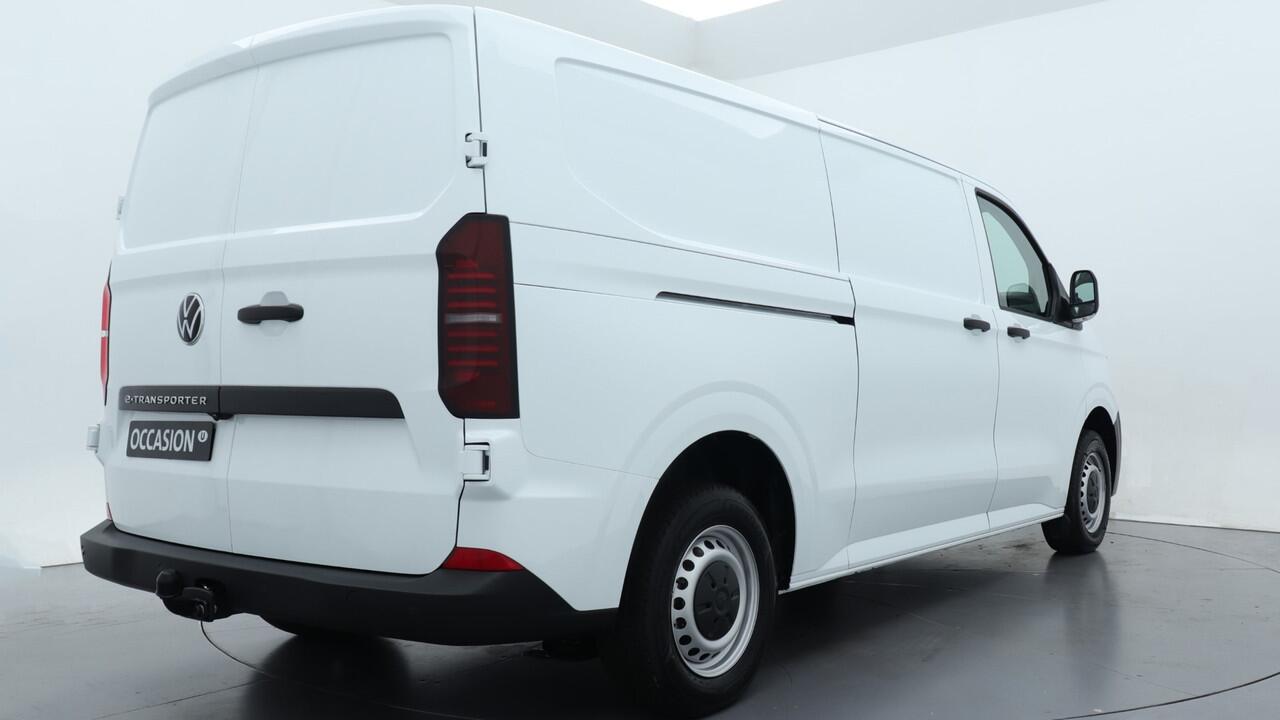 Volkswagen E-Transporter L2H1 64kWh 218pk RWD 3.2T Life-Intro /Direct leverbaar