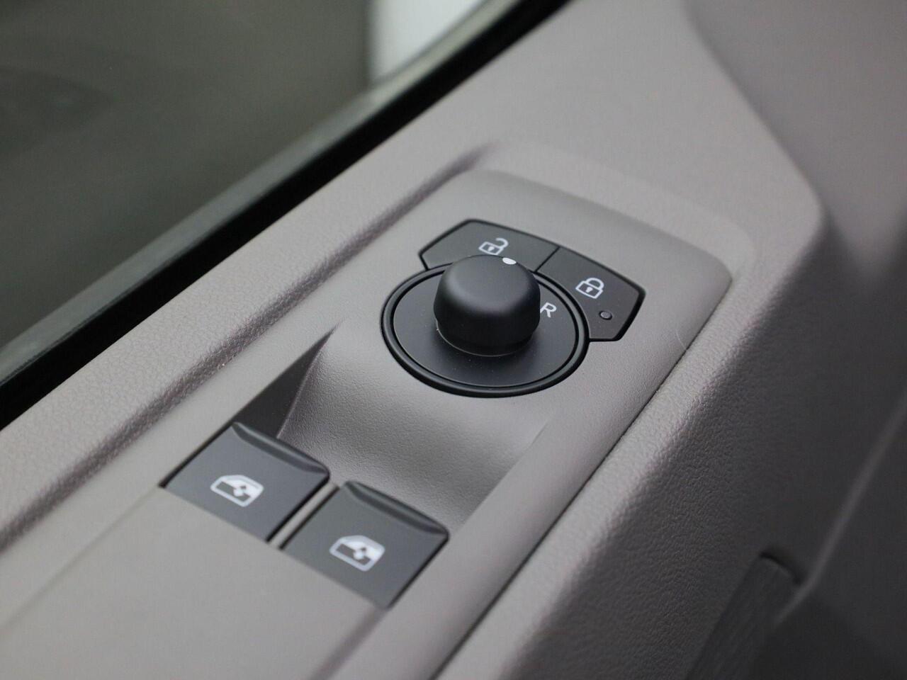 Volkswagen E-Transporter Bedrijfswagens Bestelwagen Bestelwagen 64kWh 218pk L1 396278