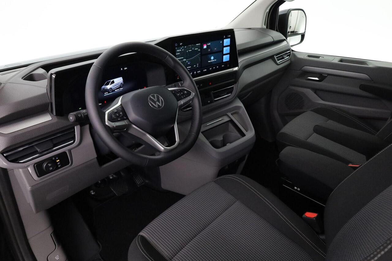 Volkswagen E-Transporter Bulli 210kw 286pk L2 | Clima | Trekhaak | Camera | Navigatie | Led | PDC | L.M. Wielen 17" | All season banden | Zijwandbekleding