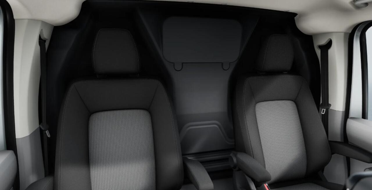 Volkswagen E-Transporter L1H1 64kWh 218pk RWD 3.2T Life-Intro /Direct leverbaar