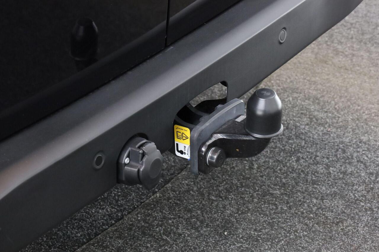 Volkswagen E-Transporter Life Intro 160 kW / 218 pk L2 3500 mm | Warmtepomp | Achteruitrijcamera | Trekhaak | LED | Bijrijdersbank