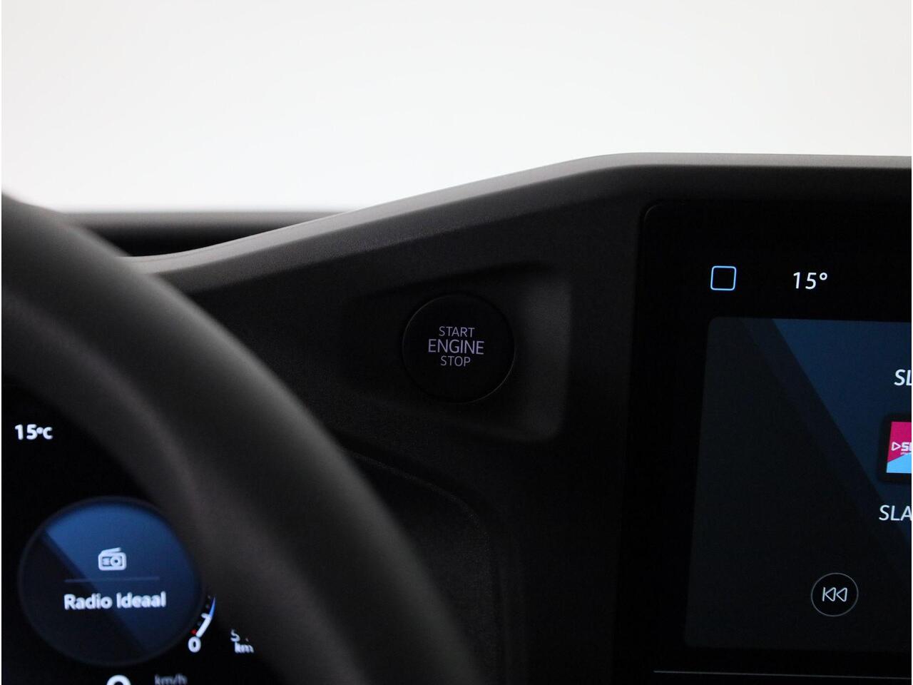 Volkswagen E-Transporter L2 160kW 218pk | Neerklapbare Dakdragers | Alarm | Trekhaak | All season banden