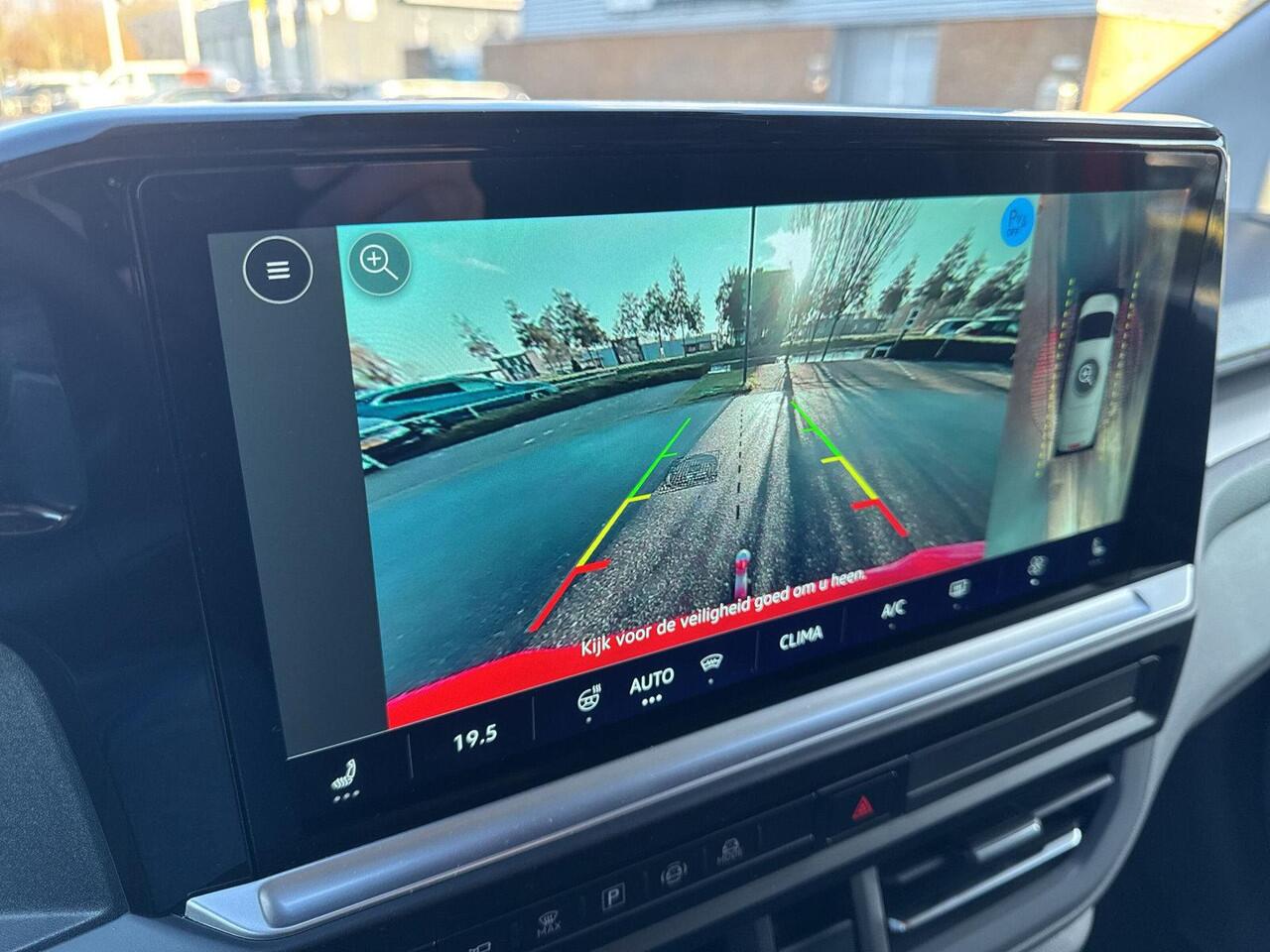 Volkswagen E-Transporter 32 L1H1 Life 64 kWh | 2x schuifdeur | 218pk | Trekhaak | LED | Op voorraad |