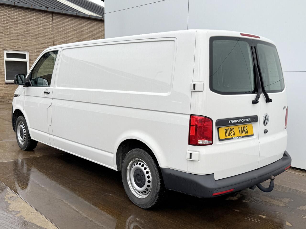 Volkswagen E-Transporter 113PK L2H1 138KM WLTP 37,3kWh 100% Elektrisch ABT E-transporter 3 Stoelen Trekhaak Airco Carplay Camera Parkeersensoren voor achter