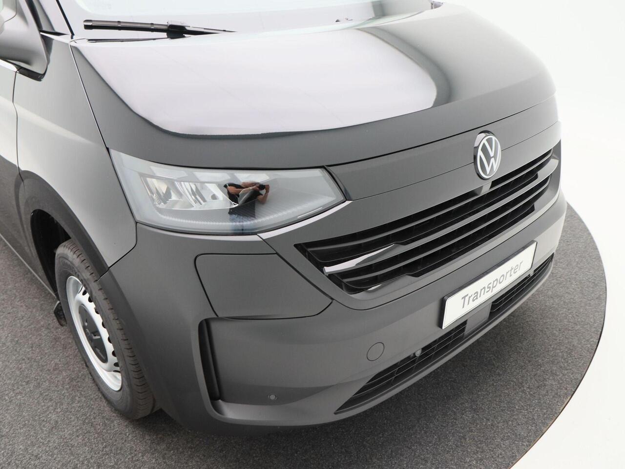 Volkswagen E-Transporter Life Intro L2H1 218 pk | Trekhaak | Stoelverwarming | Achterdeuren |