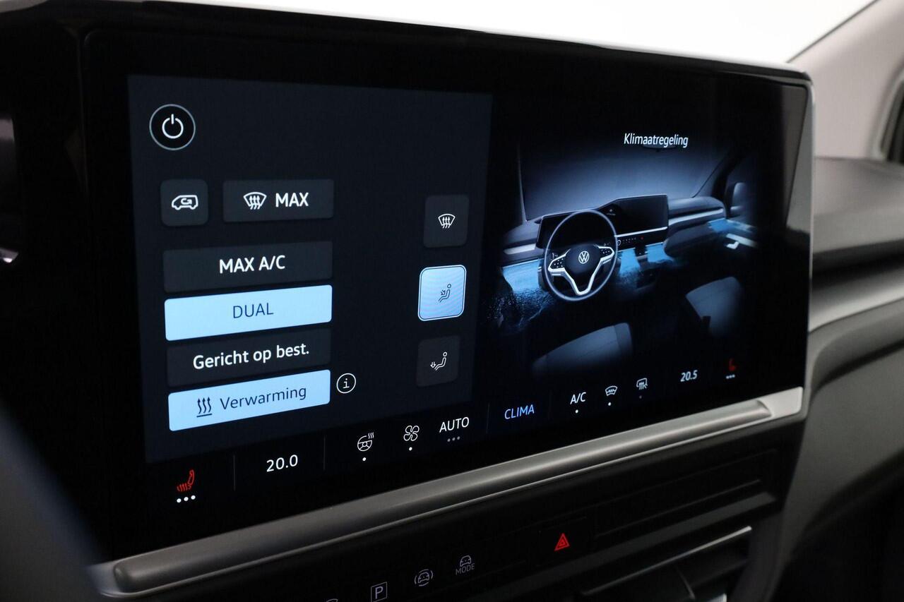 Volkswagen E-Transporter Bulli 210kw 286pk L2 | Clima | Trekhaak | Camera | Navigatie | Led | PDC | L.M. Wielen 17" | All season banden | Zijwandbekleding