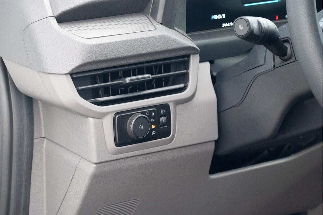 Volkswagen E-Transporter 32 L2H1 64 kWh | TREKHAAK | CRUISE | CAMERA