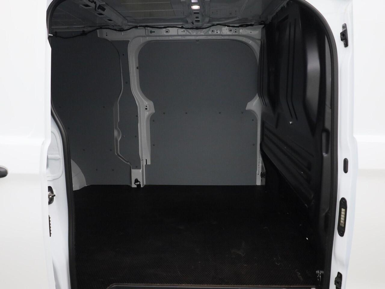 Volkswagen E-Transporter 34 L2H1 Life 64 kWh