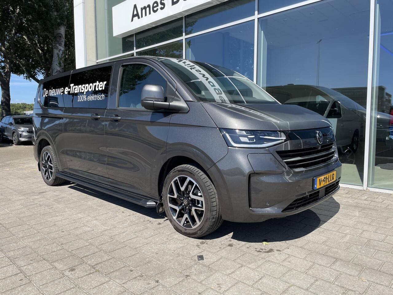 Volkswagen E-Transporter 32 L2H1 Style 64 kWh 995.- per maand all in! | 286 PK | Trekhaak | App Connect | Camera