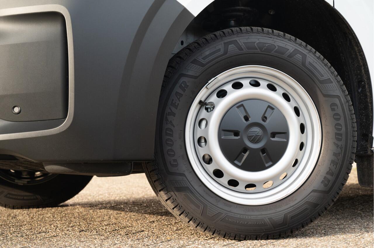 Volkswagen E-Transporter 32 L2H1 64 kWh | TREKHAAK | CRUISE | CAMERA