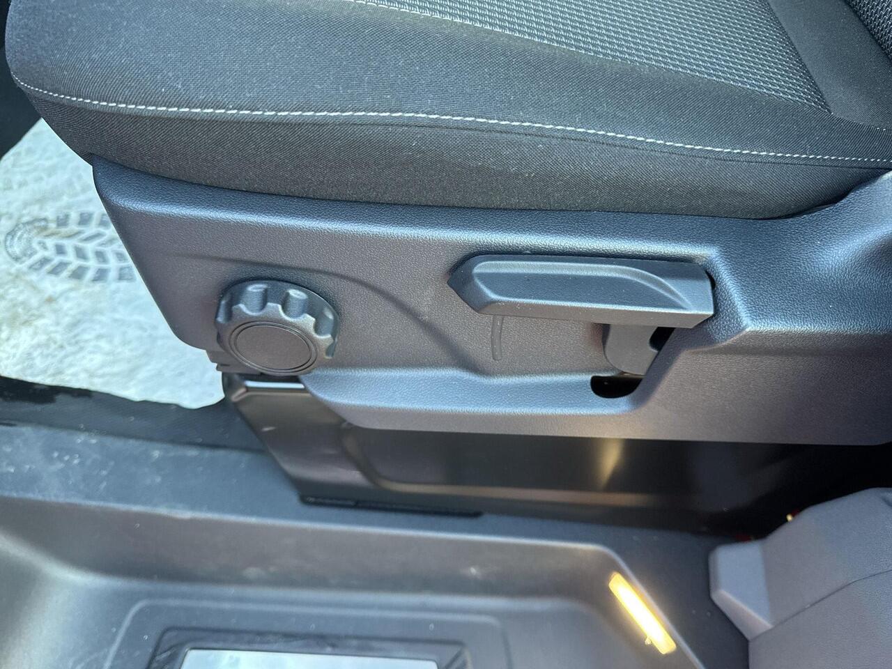 Volkswagen E-Transporter 32 L1H1 Life 64 kWh | 2x schuifdeur | 218pk | Trekhaak | LED | Op voorraad |