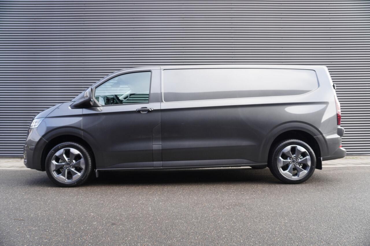 Volkswagen E-Transporter 32 L2H1 Style 286 pk AUT., Climatronic, Lichtmetalen velgen, IQ Light, Navigatie, Climatronic