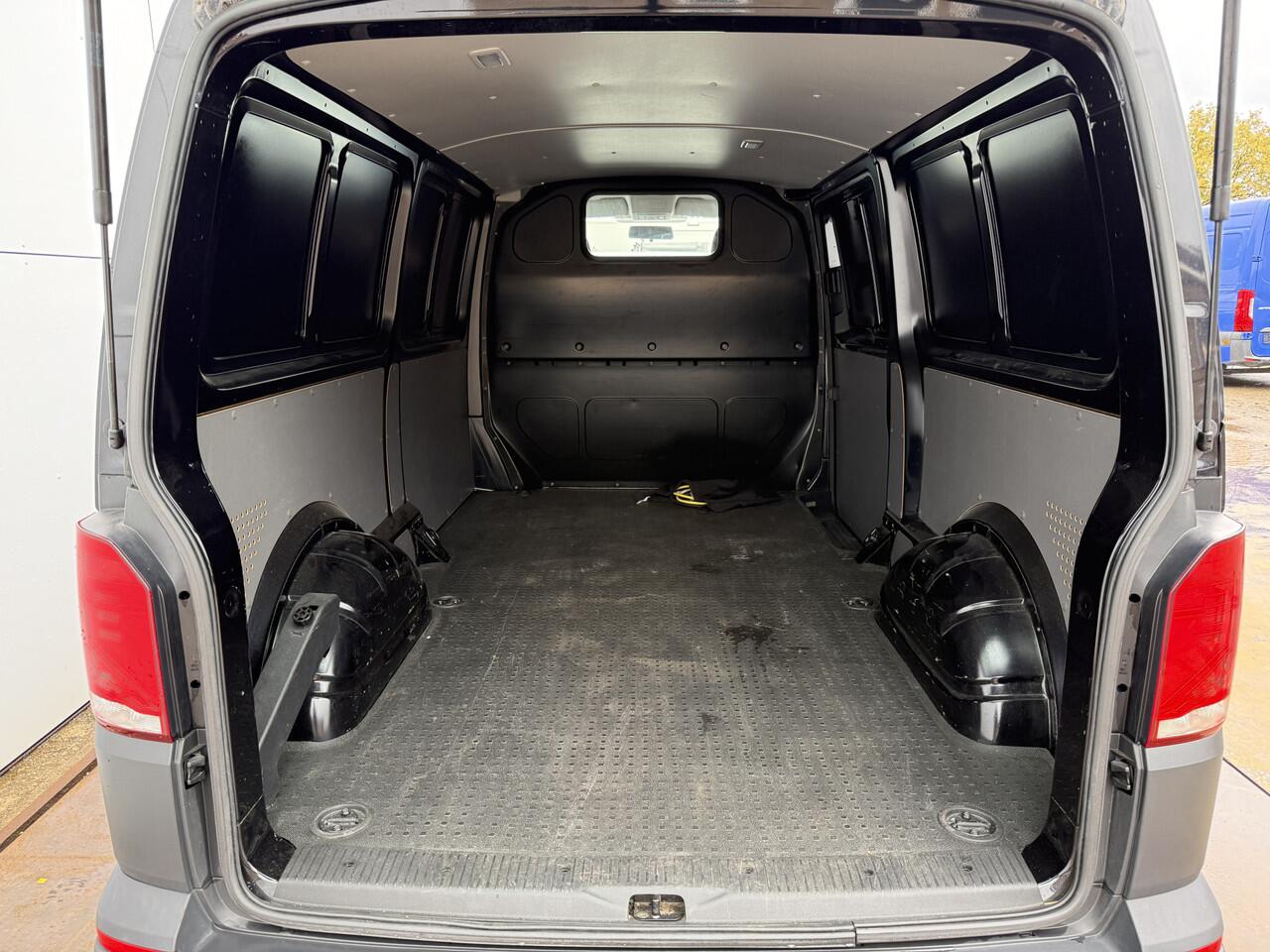 Volkswagen E-Transporter 113PK 138KM WLTP 37,3kWh 100% Elektrisch ABT E-transporter Airco Stoelverwarming Parkeersensoren