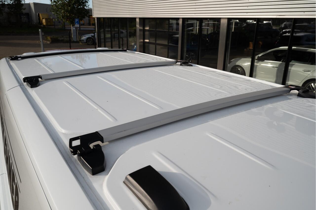 Volkswagen E-Transporter 32 L2H1 64 kWh | TREKHAAK | CRUISE | CAMERA