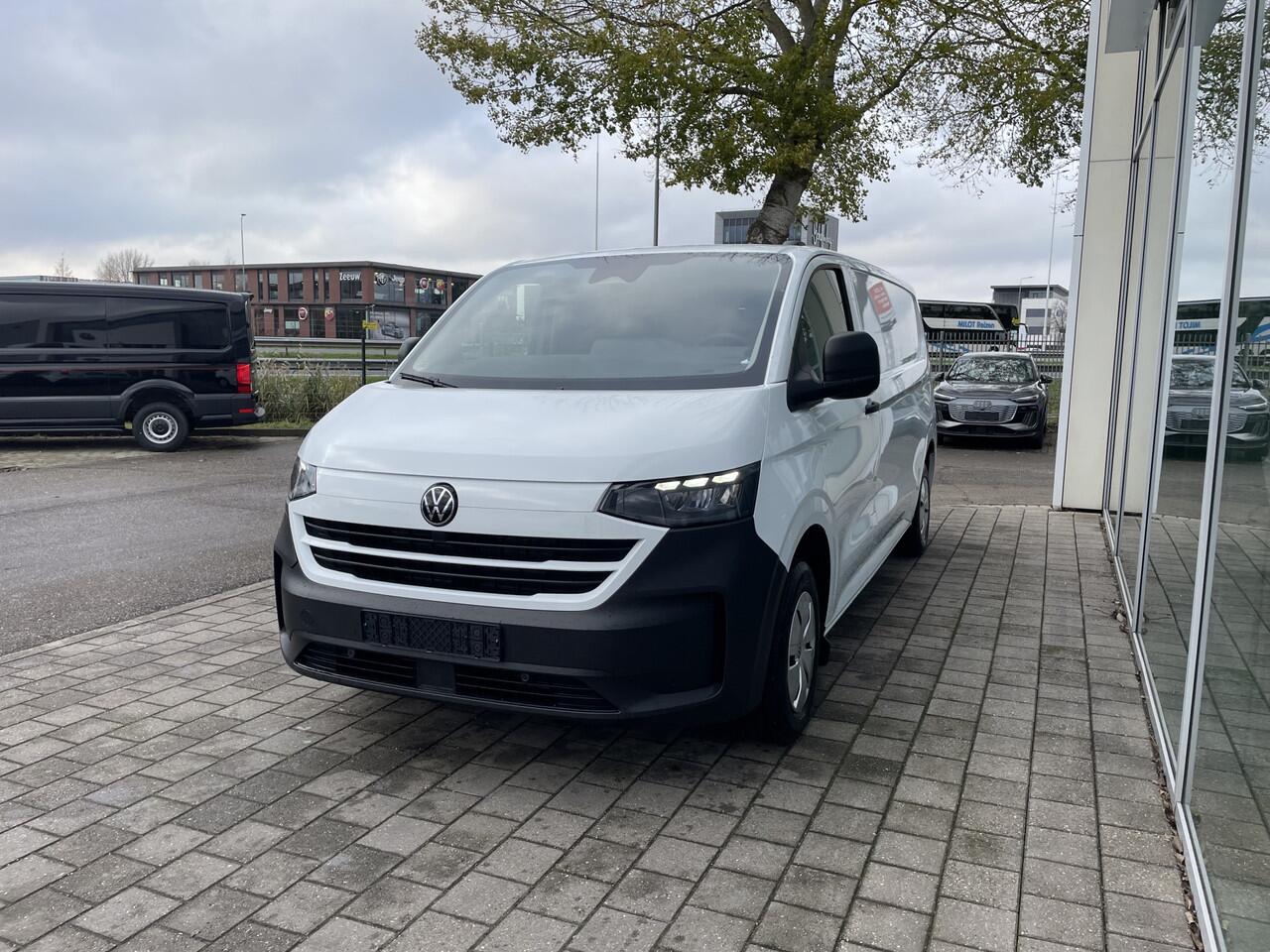 Volkswagen E-Transporter LEASE EDITION **899EU per maand!** | L2 Life 218PK | App connect