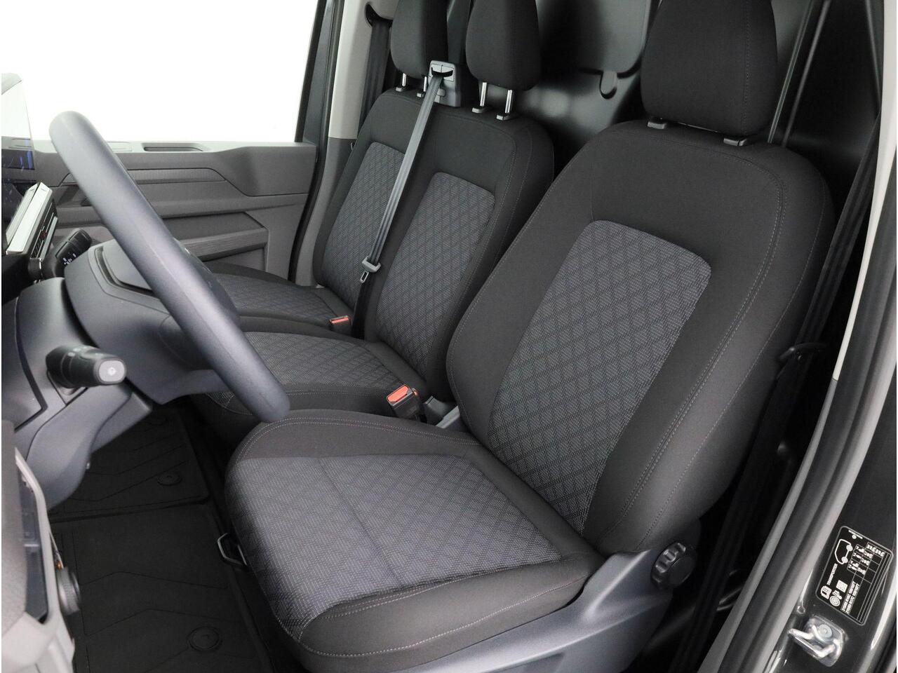 Volkswagen E-Transporter 160 kW / 218 pk L2 | Dubbele schuifdeur | Trekhaak | Alarm | Navigatie | Apple carplay/android auto