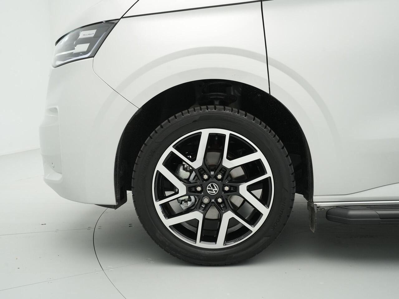 Volkswagen E-Transporter 64kWh 210kW 286PK L2H1 Style Intro