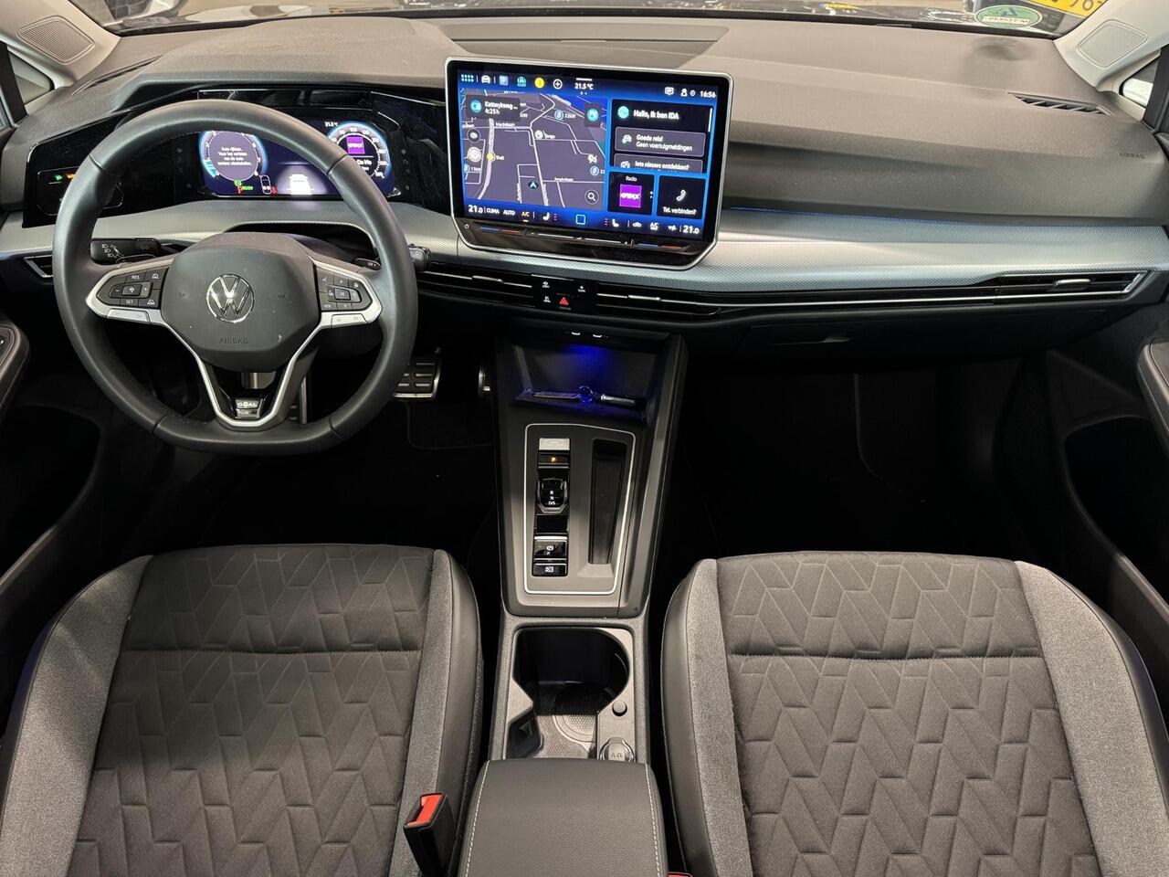 Volkswagen GOLF 1.5 eTSI Goal | Automaat | Stoel / Stuurverwarming | ACC | Clima | Navi | PDC | Carplay | ( Vesteging - Nieuwegein )