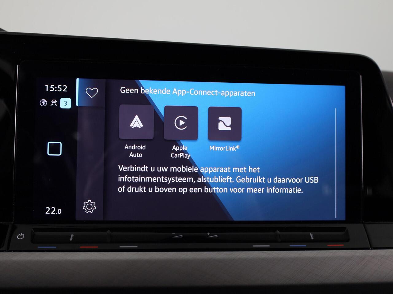 Volkswagen GOLF 1.0 TSI Life 110 pk | Verlengde garantie | Navigatie | Parkeersensoren | Adaptieve cruise control | LED koplampen |