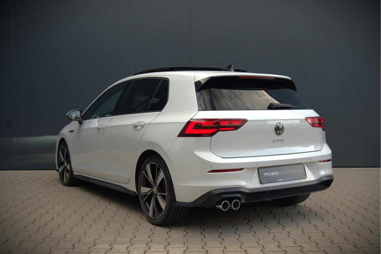 Volkswagen GOLF 2.0 TDI GTD | Panoramadak | Stoelverwarming | Stuurverwarming | Adaptive Cruise Control | Apple Carplay | Sport & Sound | Adaptief Onderstel | Keyless | IQ Light LED | Camera | Ambiance Verlichting