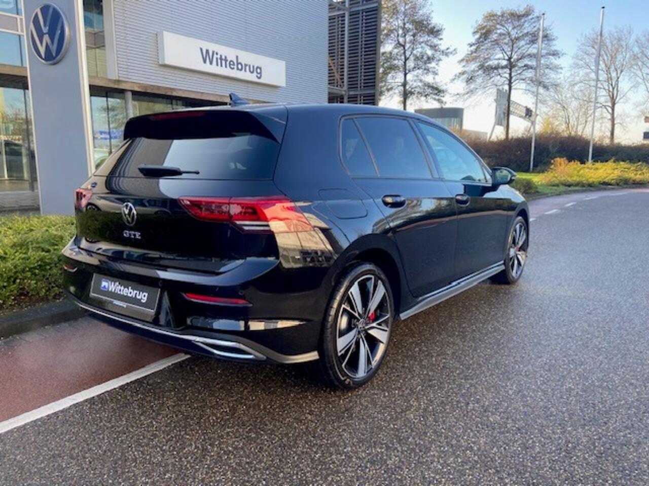 Volkswagen GOLF 1.4 eHybrid 245pk DSG GTE / 18" LMV / Navi / Carplay / Stuur & Stoelverwarming / LED