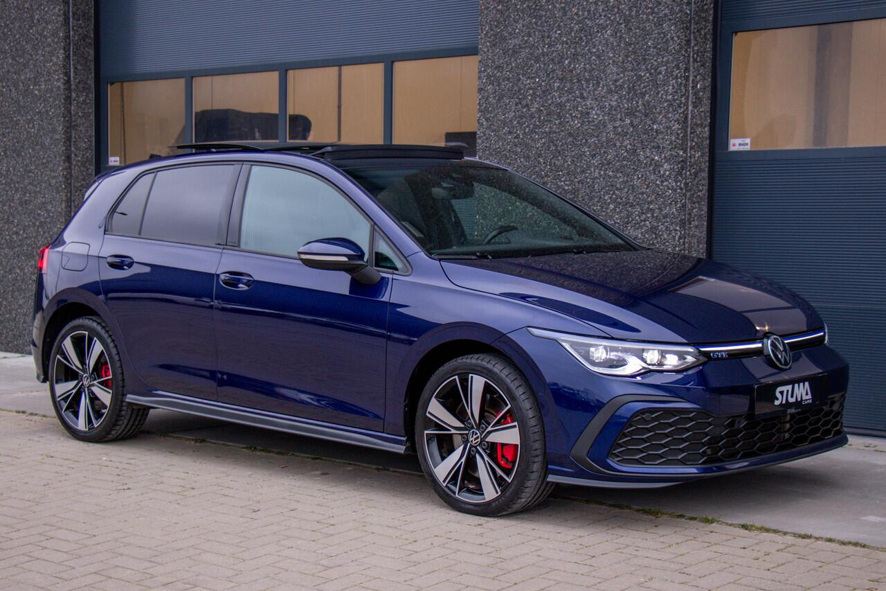 Volkswagen GOLF 1.4 eHybrid GTE | Pano | HUD | LED | IQ Lights | Carplay | Camera | Sfeer | Stuurverwarming | Stoelverwarming | ACC | Keyless | Lane Assist | Side Assist | Front Assist | 1 Eigenaar | Dealer Onderhouden | Garantie