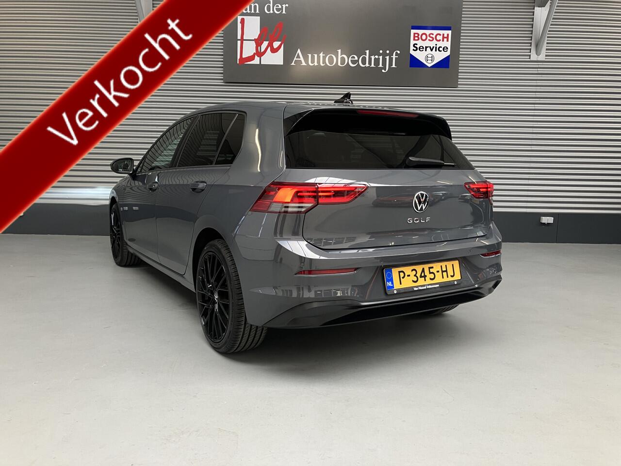 Volkswagen GOLF 1.5 TSI/PDC V+A/18 INCH/NAVI/CARPLAY/STOEL/STUUR VERW/ENZ