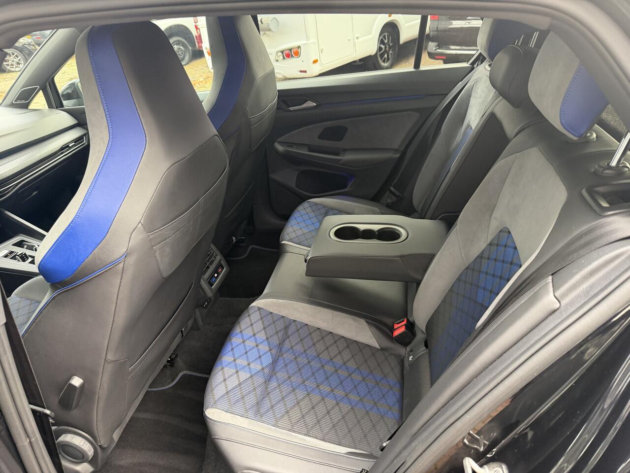 Volkswagen GOLF 2.0 TSI R 4Motion Performance | Akra | Pano | HUD | H&K | 320pk 2021 1e eigenaar