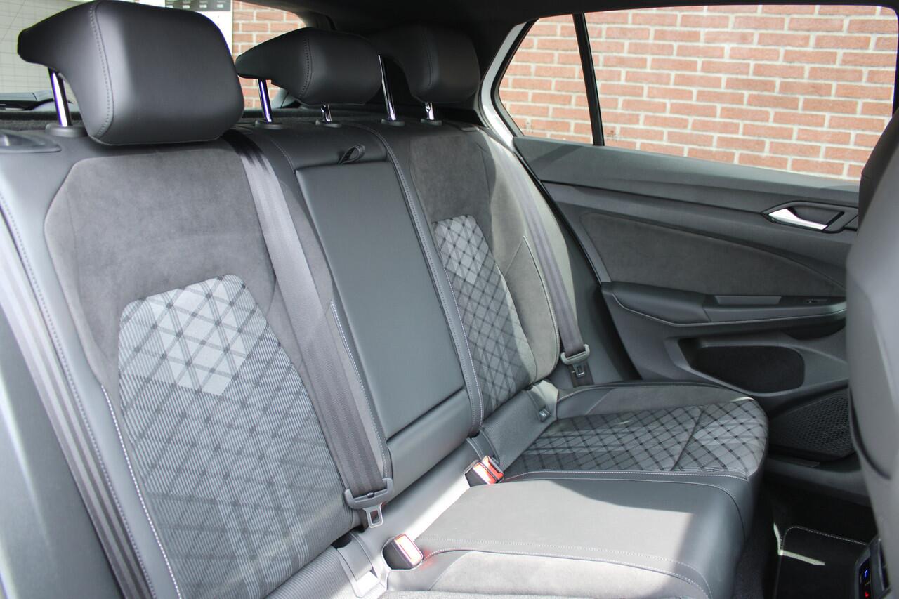 Volkswagen GOLF 1.5 eTSI 150PK R-Line Edition |PANO-DAK|ACC|STUUR-STOELVERWARMING|18-INCH|