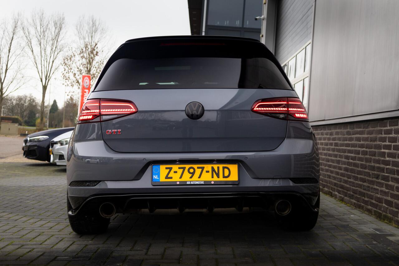 Volkswagen GOLF 2.0 TSI 290 pk GTI TCR / Akrapovic/ Pure-Grey/ Pano-dak/ Keyless/ Adap.Cruise/ Camera/ Sport-Stoelen/ Stoel.Verw/ 19'' LMV