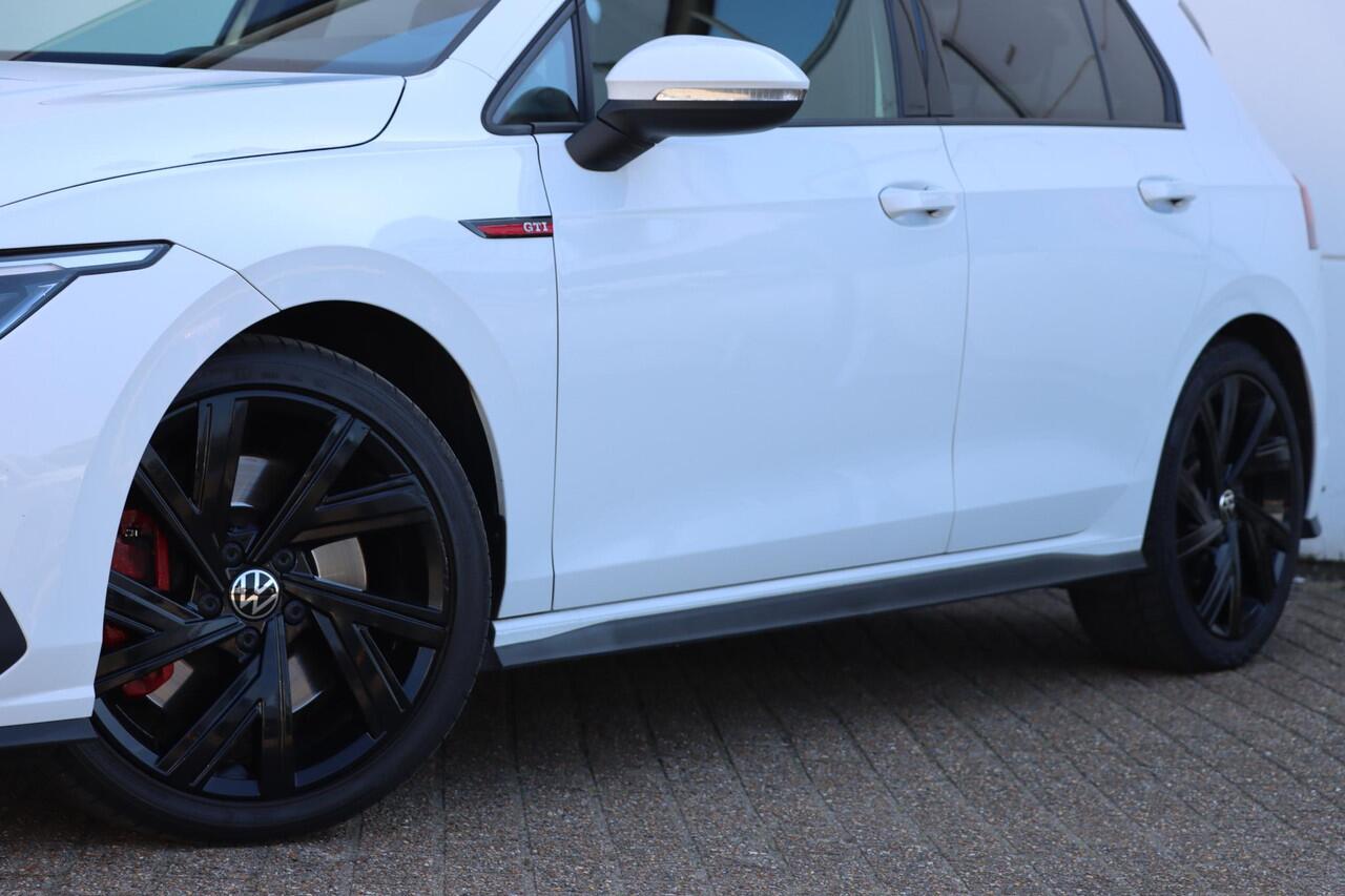 Volkswagen GOLF GTI 2.0 TSI 245pk DSG7 | Stuurverwarming | Stoelverwarming | CarPlay | Travel assist