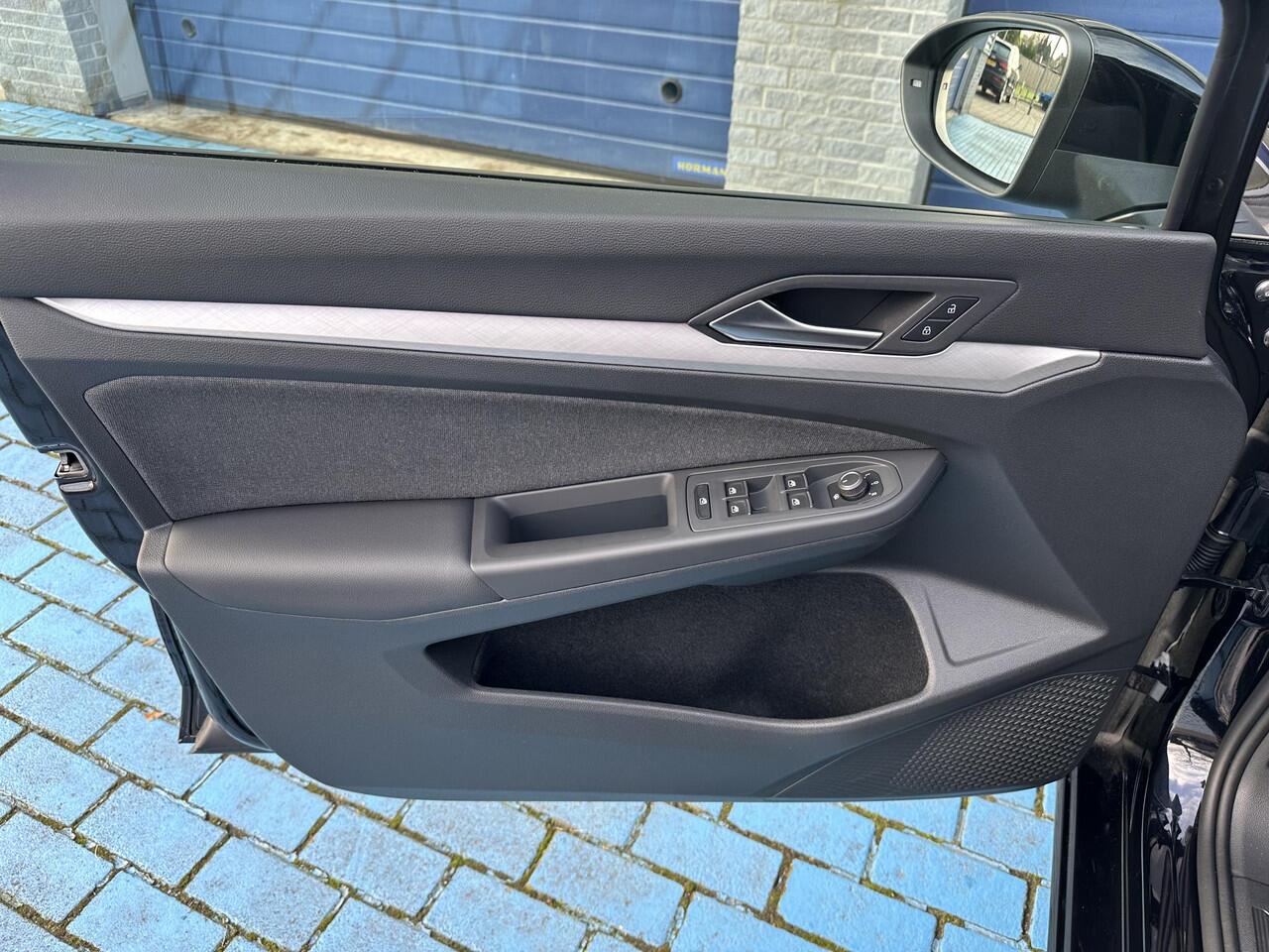 Volkswagen GOLF 1.0 eTSI ADAP STOELVERW. CRUISE P-CAM