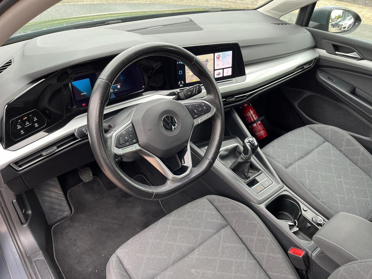 Volkswagen GOLF 1.5 TSI 96kW Life | 130Pk ACC | 17 Inch. Venture | DAB | App Connect |