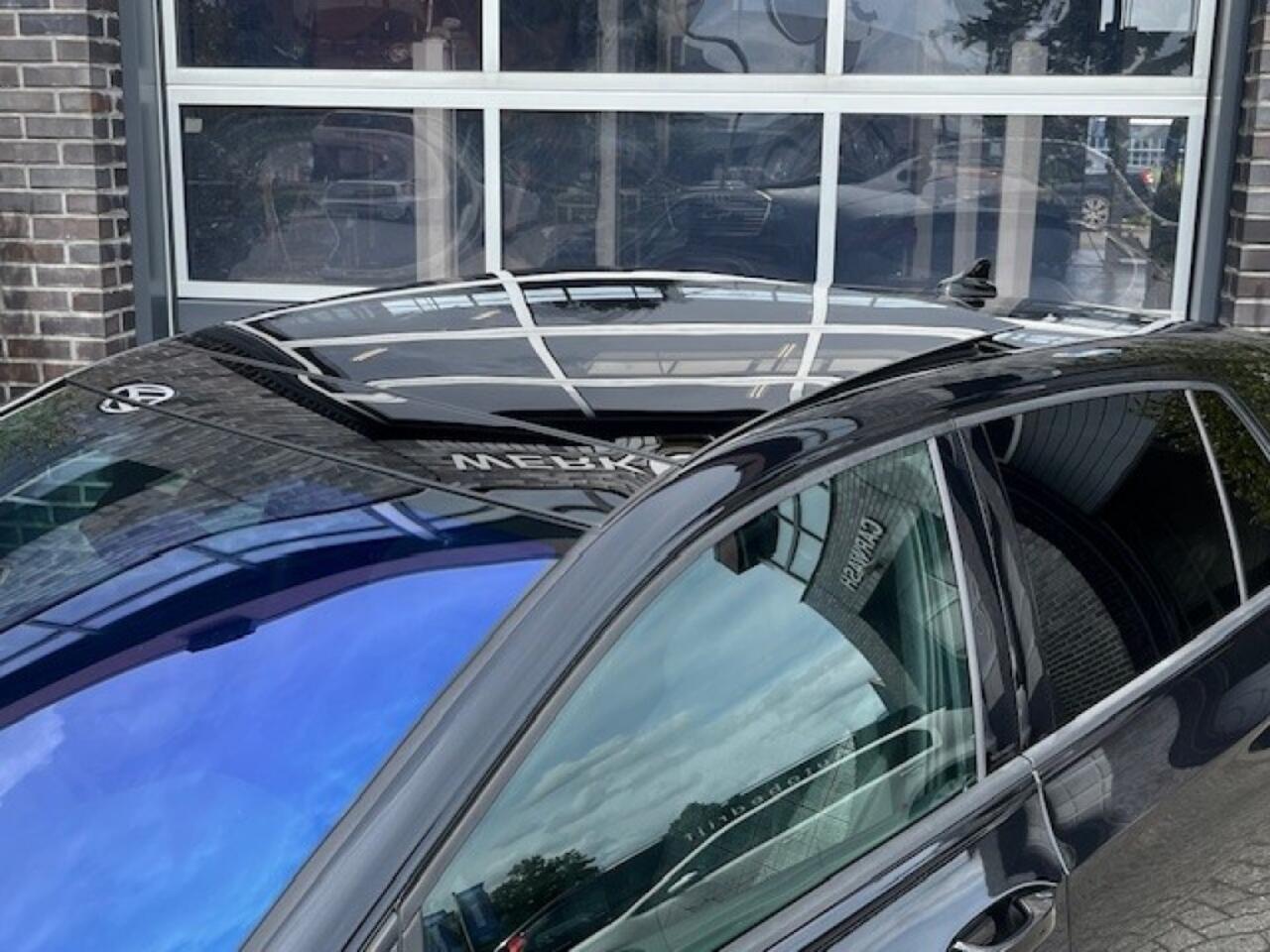 Volkswagen GOLF 2.0 TSI GTI - PANO - IQ LIGHT - HARMAN KARDON - 18 INCH