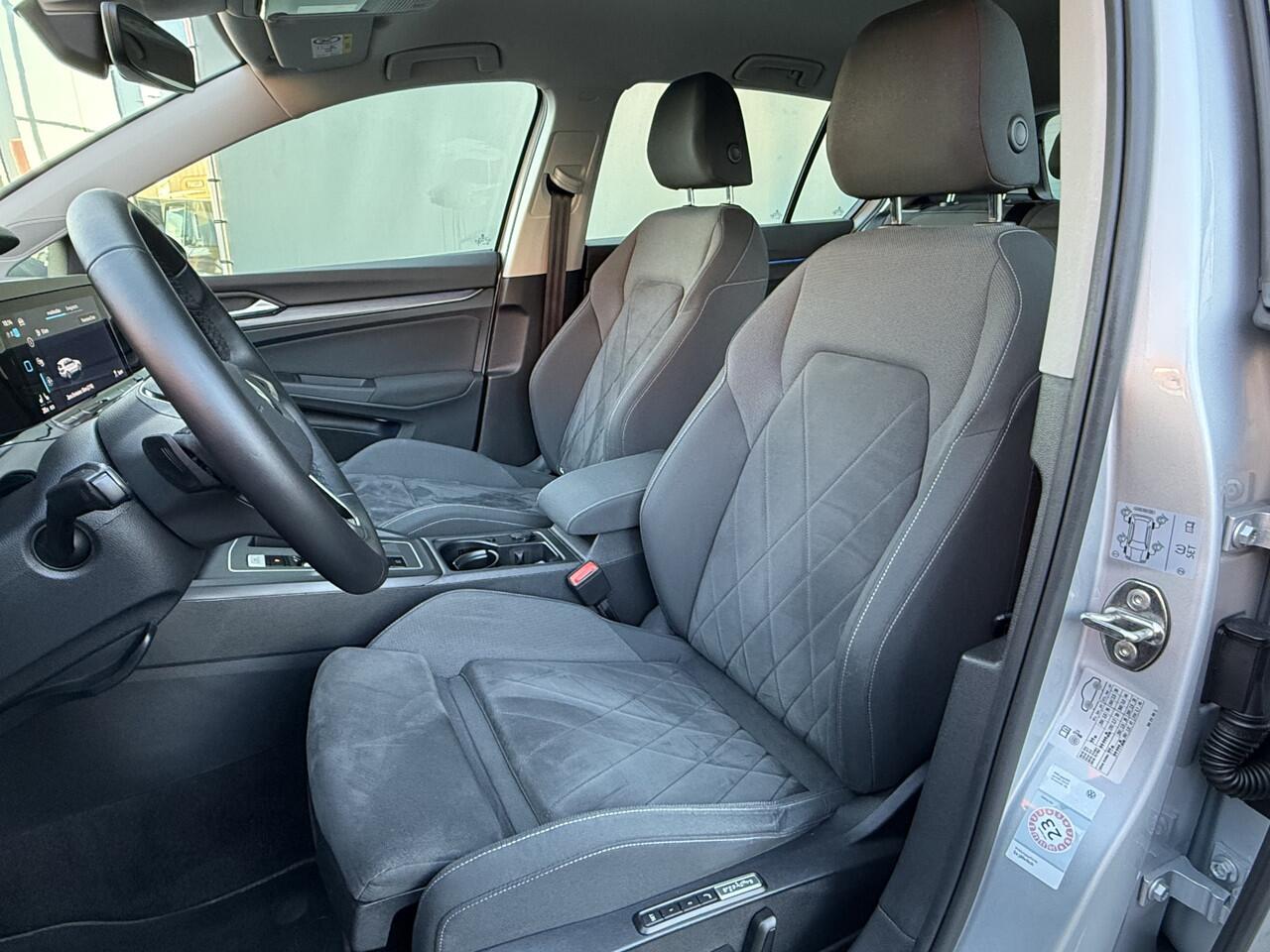 Volkswagen GOLF BWJ 2020 1.4 150 PK eHybrid Style NIEUW BINNEN! MASSAGESTOELEN | MEMORYFUNCTIE | LED | STOELVERW. | LMV | PDC