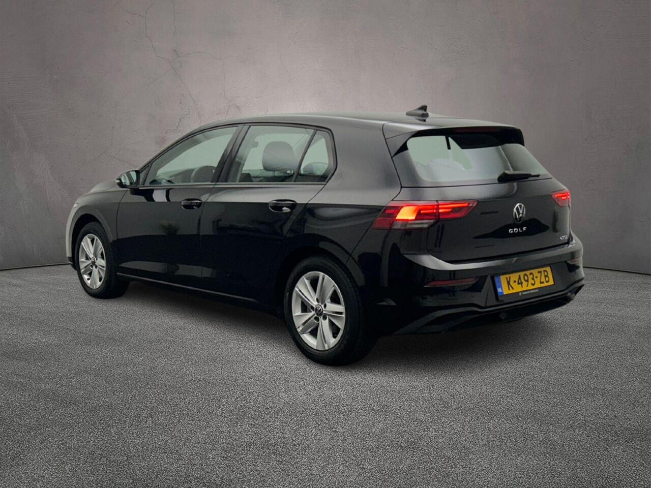 Volkswagen GOLF Style 1.5 eTSI 150pk DSG Automaat Adaptive cruise control, Navigatie, LED koplampen, Achteruitrijcamera, Stoelverwarming, App connect, Parkeersensoren