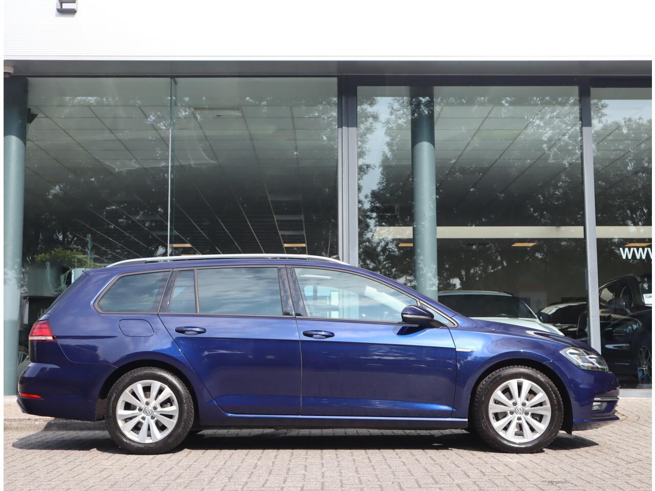 Volkswagen GOLF Variant 1.5 TSI Comfortline Business / Panoramadak