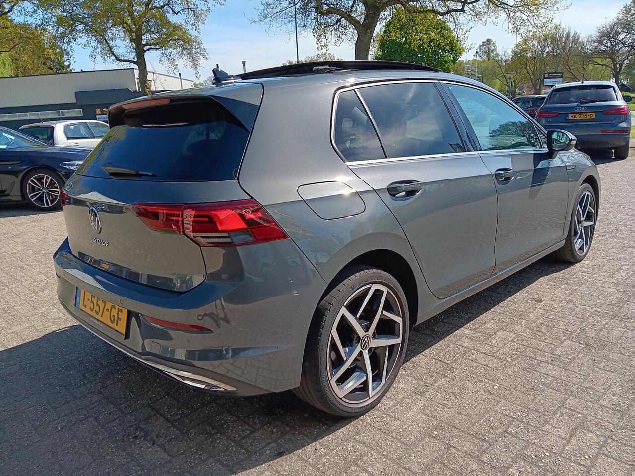 Volkswagen GOLF 1.5 TSI Style|PANO|ADAPT CR|LED|STOELMASSAGE|Carplay! Zeer mooi