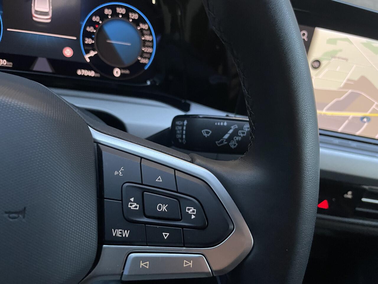 Volkswagen GOLF Variant 2.0 TDI Life Business Full options met o.a. Climate control - Cruise control adaptive - Bluetooth/Apple carplay/Android auto - Navigatie full map - Stoelverwarming en Elektrisch verstelbaar met massage functie - P