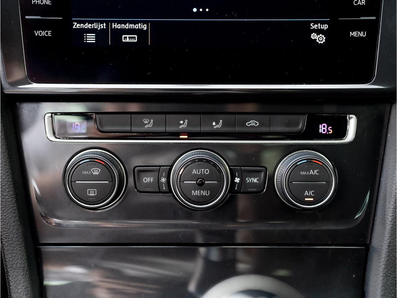 Volkswagen GOLF 1.5 TSI 130Pk Comfortline Business | Adapt. Cr. | Climate Control | Parkeersensoren V&A | Prijs Rijklaar!!