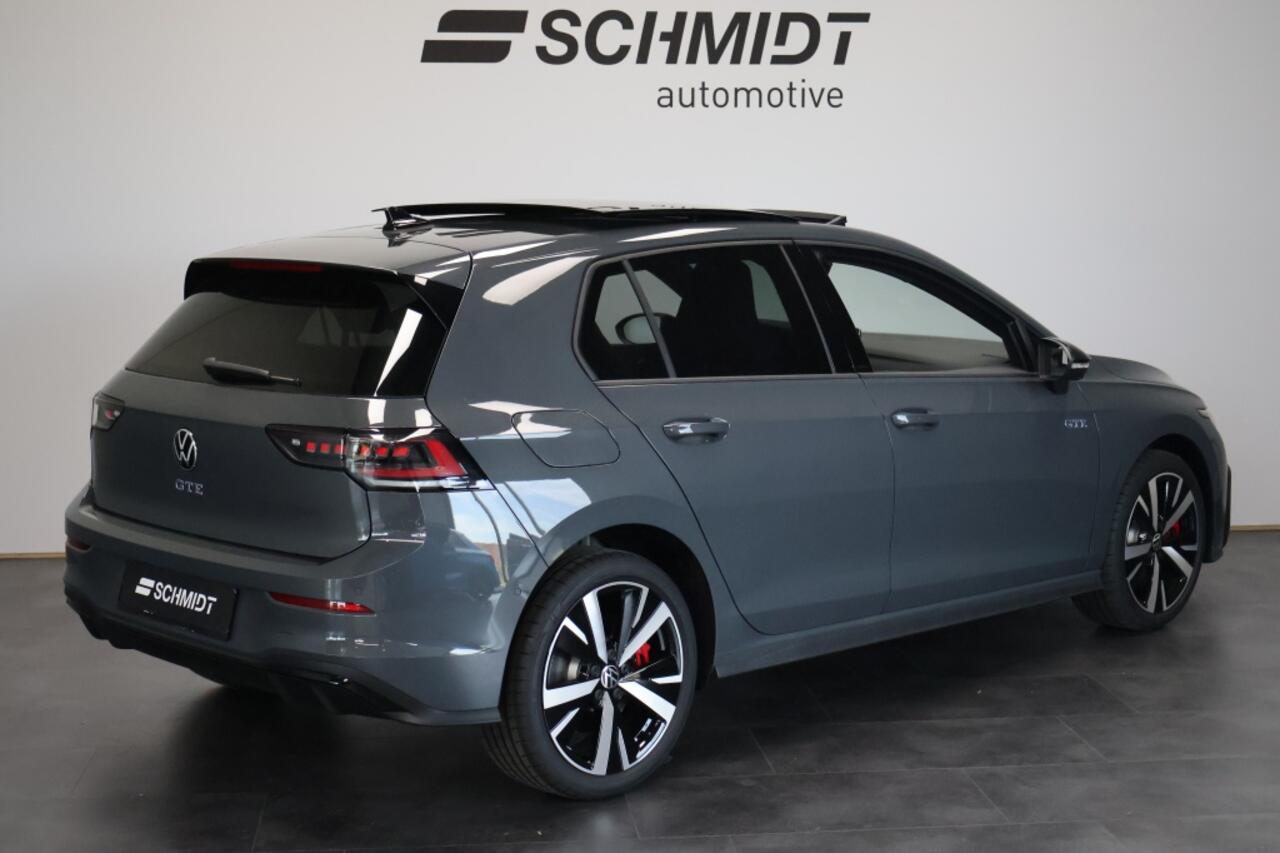Volkswagen GOLF 1.5 eHybrid GTE 272pk | Panoramadak | Matrix | Trekhaak elektr.