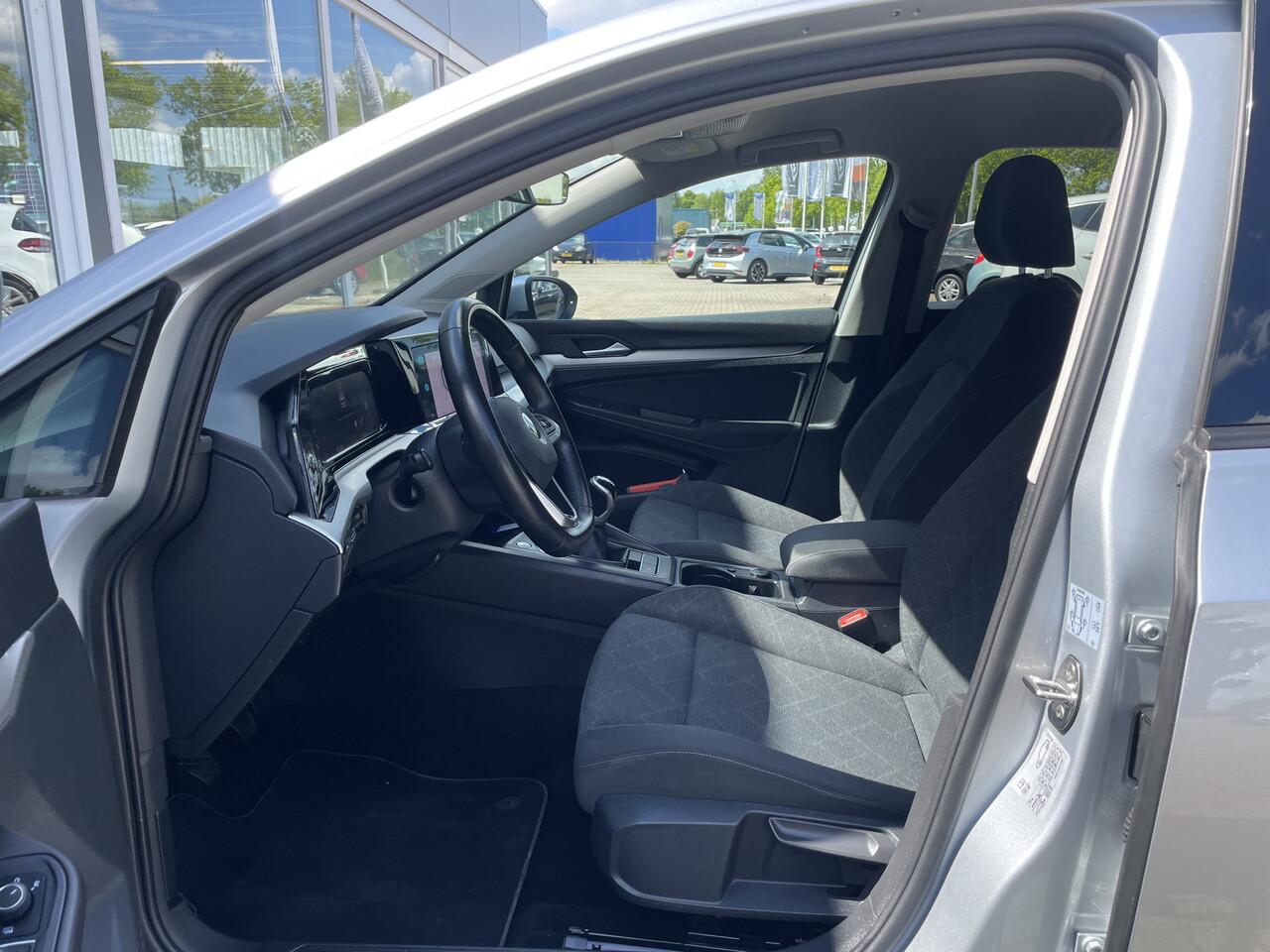 Volkswagen GOLF 1.0 TSI Life Virtual / Navi / Carplay / Cruise / Clima / Nieuw Model!