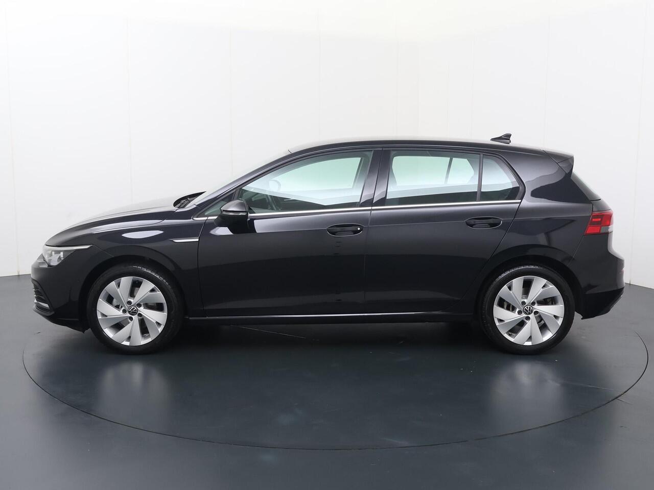 Volkswagen GOLF 1.5 eTSI DSG Style | 150 PK |Park-Assist| Ergo-Active stoelen | ACC | Stoelverwarming |