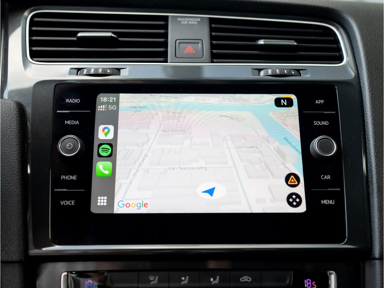 Volkswagen GOLF 1.5 TSI 130Pk Comfortline Business | Adapt. Cr. | Climate Control | Parkeersensoren V&A | Prijs Rijklaar!!