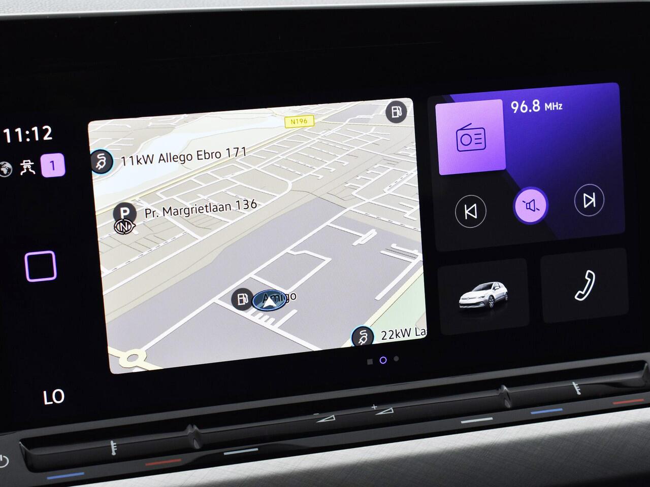 Volkswagen GOLF 1.0 TSI 110pk Life · Apple/Android Car Play · Navi · P-Sensoren · ACC · DAB · Getint Glas · Sfeerverlichting · 16'' Inch · Garantie t/m 30-08-2027 of 100.000km