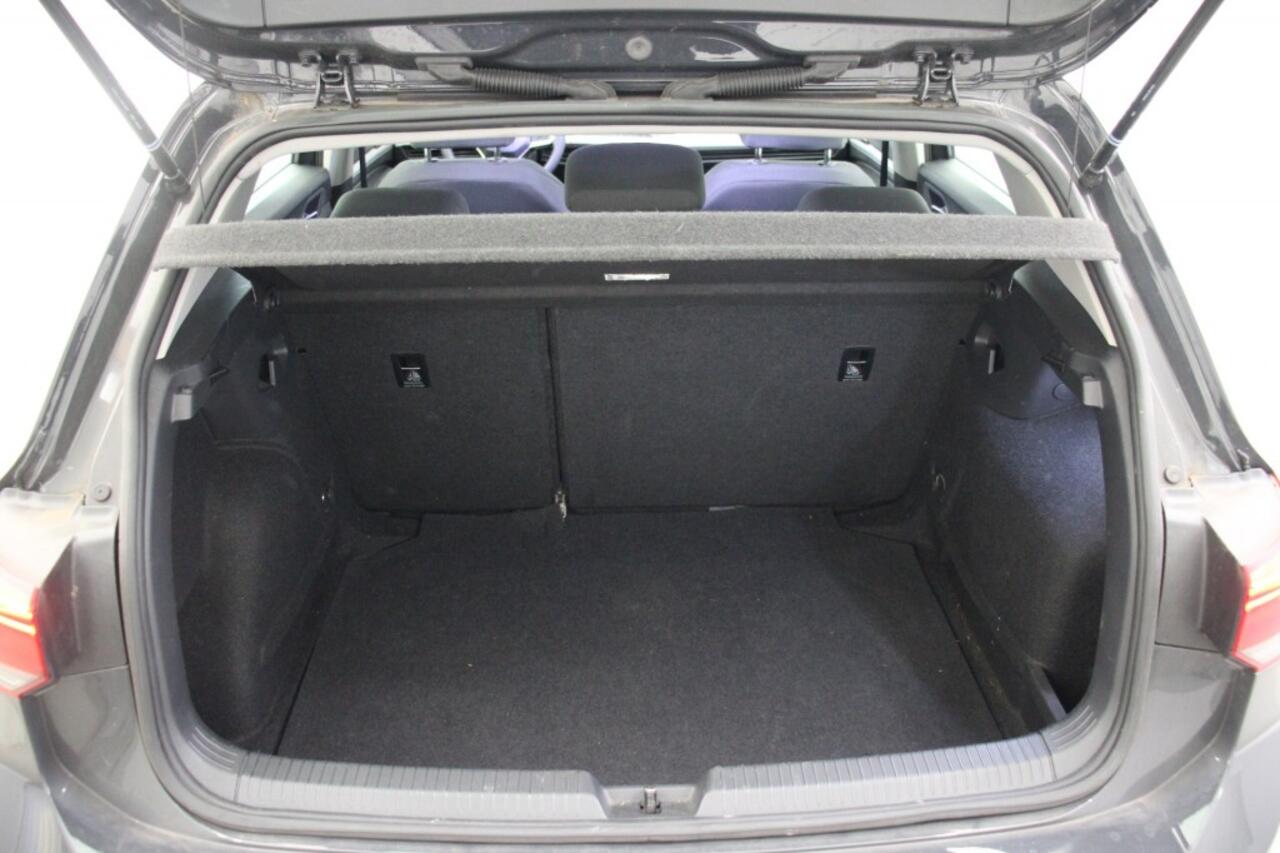 Volkswagen GOLF 1.0 TSI - Digitaal Cockpit, Carplay, Cruise, LED