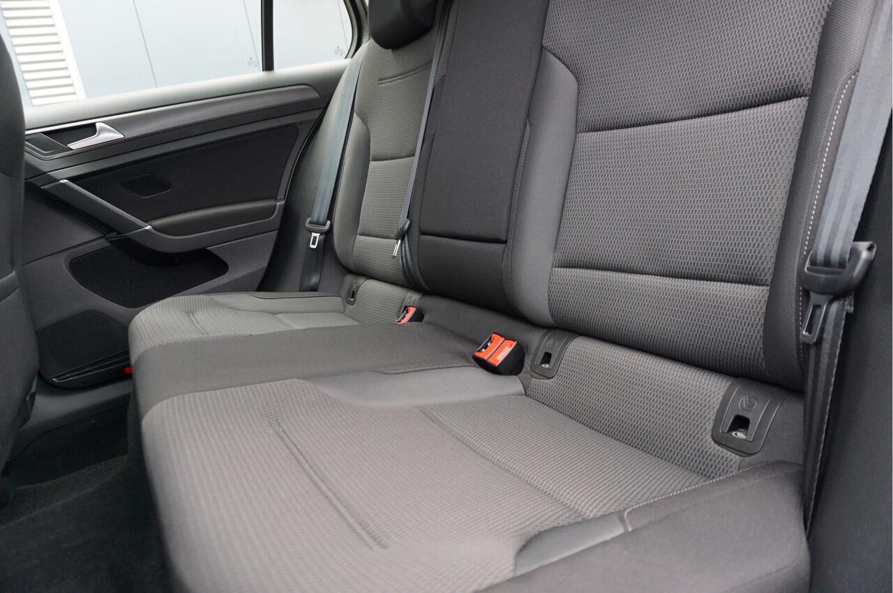 Volkswagen GOLF 1.5 TSI 5drs Comfortline BJ2020 Lmv 16" | Led | Pdc | Navi | Climate control | Cruise control | Getint glas