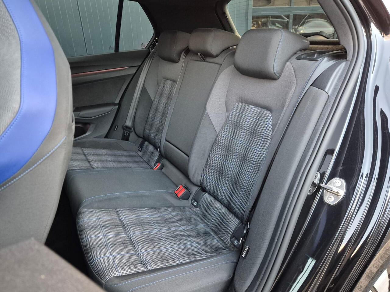 Volkswagen GOLF 1.4 eHybrid GTE 245pk | BTW | Pano | HUD | IQ | Stuur-Stoelverw.