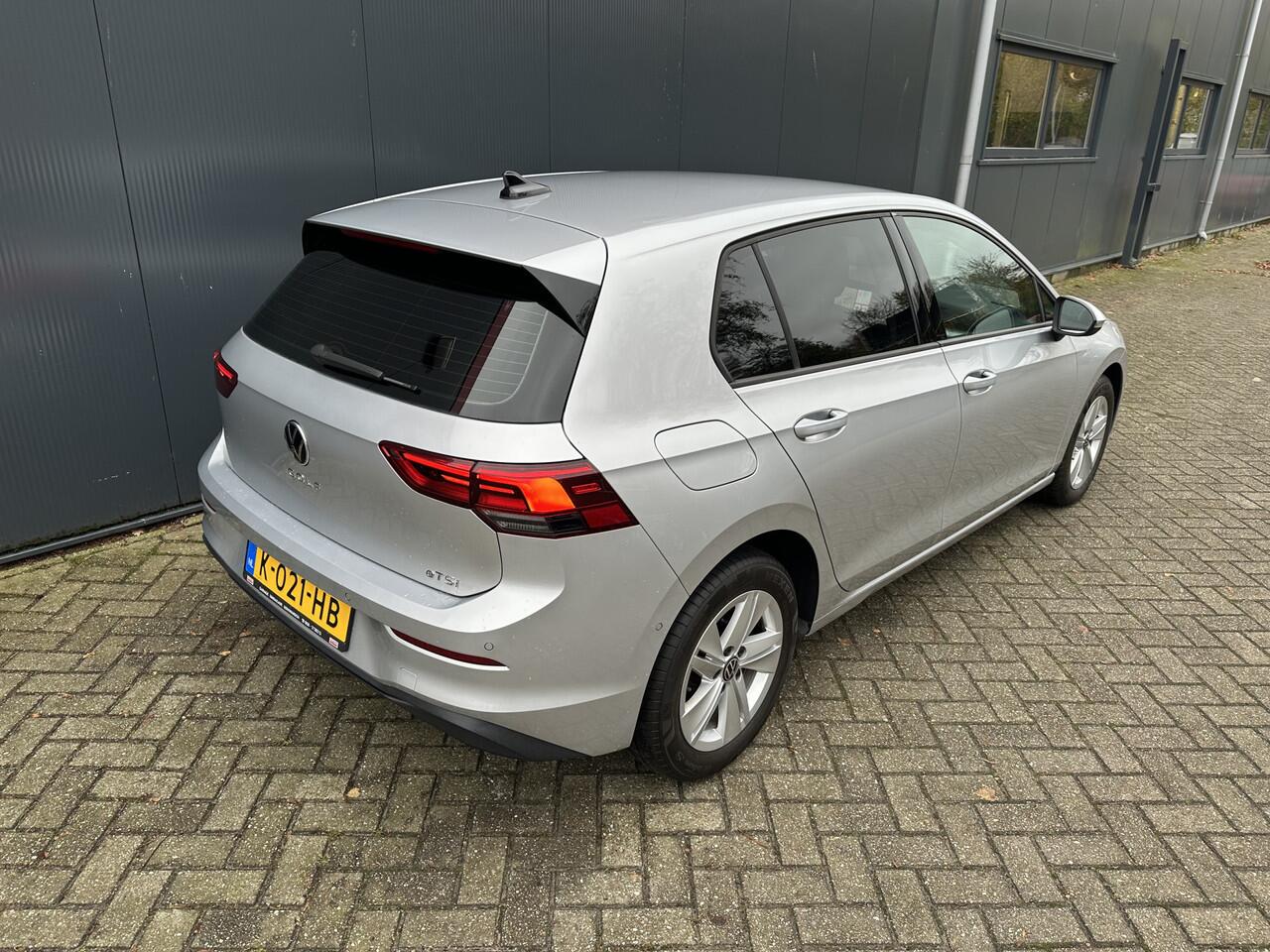 Volkswagen GOLF 1.0 eTSI Life Business Automaat