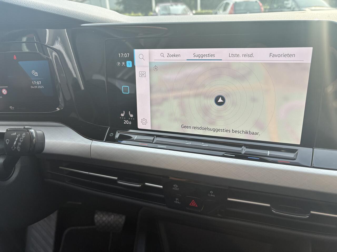 Volkswagen GOLF Variant 1.0 eTSI Life Business